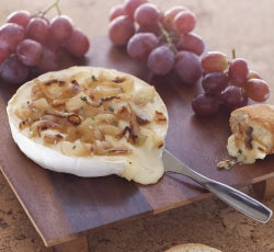 Baked Brie with Caramelized Onions